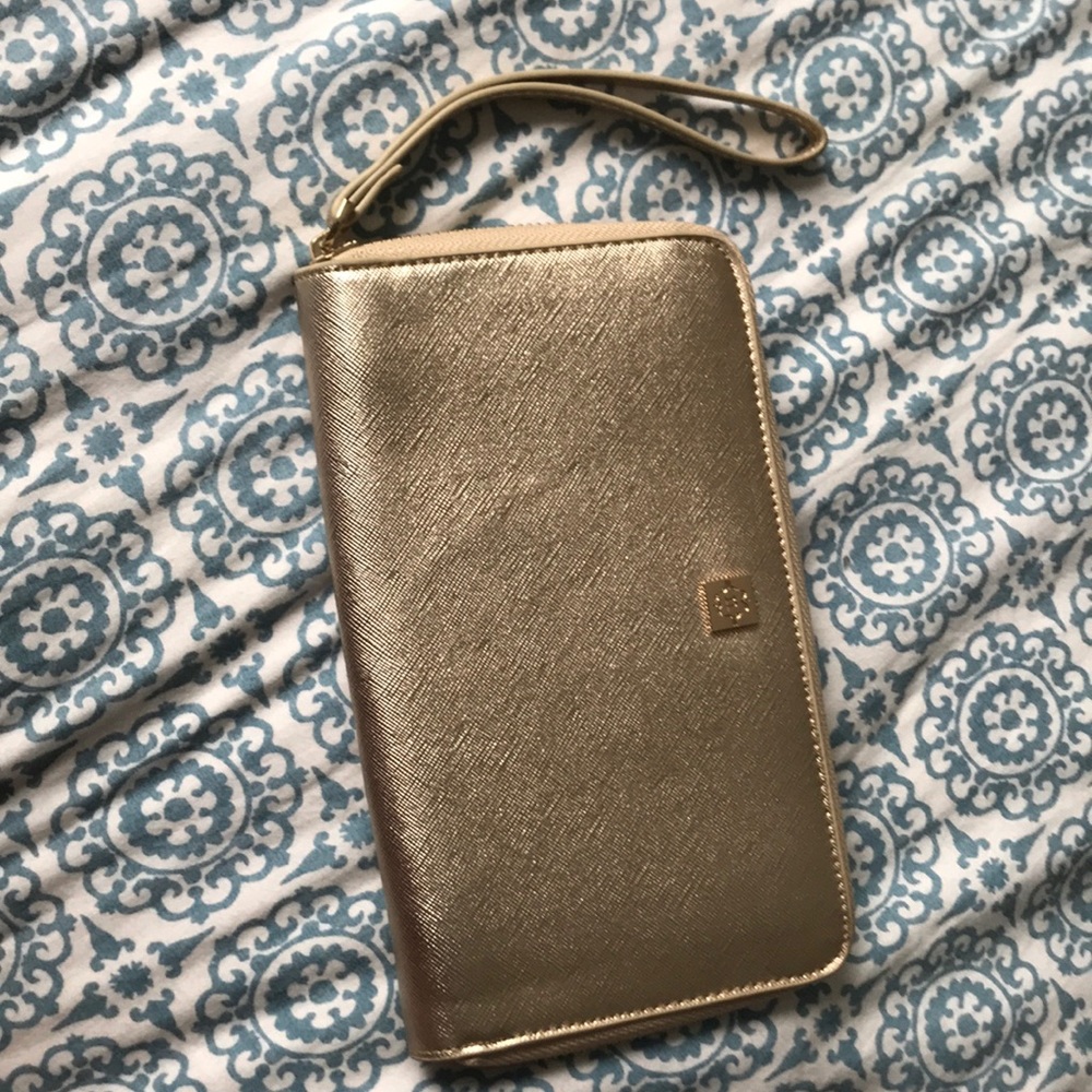 Gold wristlet